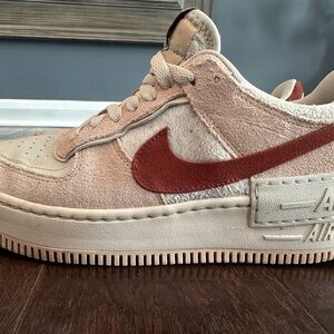 Nike Air Force 1 Sneakers - Cream and Red